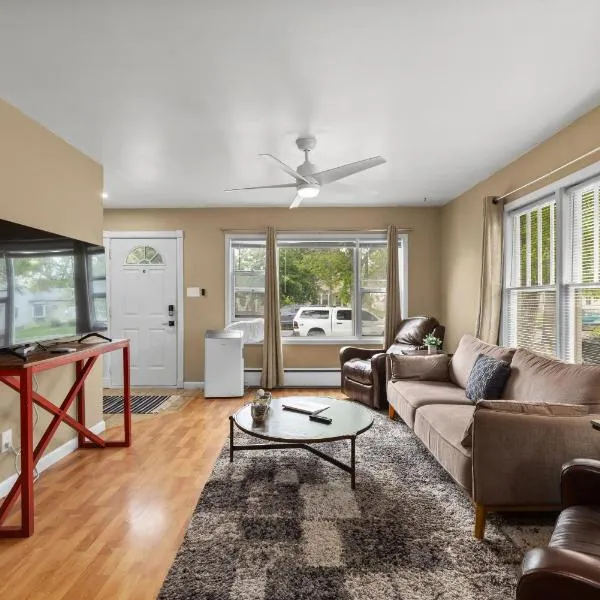 Bo's Big Green Charming Retreat Hot Tub Games、ビリングスのホテル