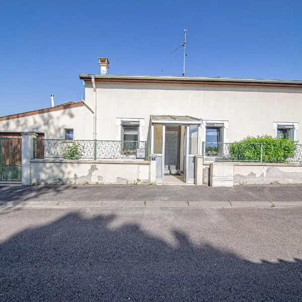 Le gîte des Remparts, ξενοδοχείο σε Vignot