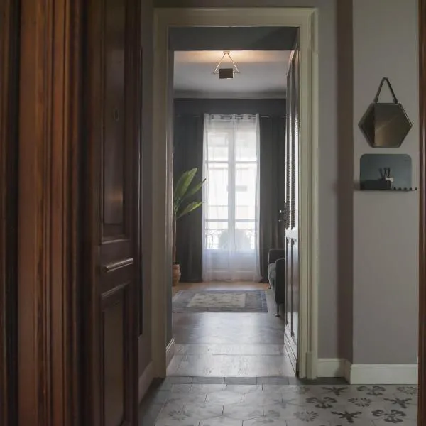 Eleganza e comfort in centro, hotel in Ivrea