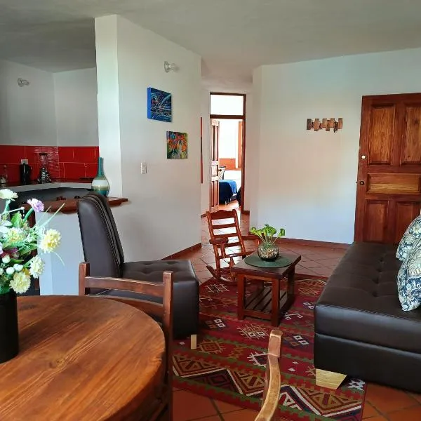 Faros de la Villa, con cocina, WiFi y parqueadero a 4 cuadras de la plaza, hotel in Villa de Leyva