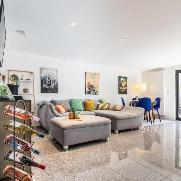 Eifelbergversteck Große und moderne Einliegerwohnung in Mayen，邁恩的飯店