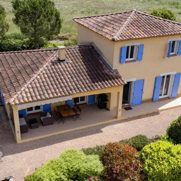 Les Burons, hotel em Aups