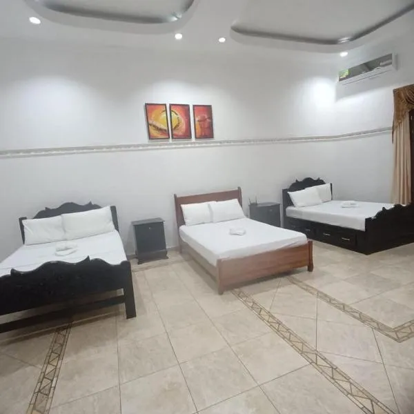 Hotel Las Canarias, hotel in Canoas