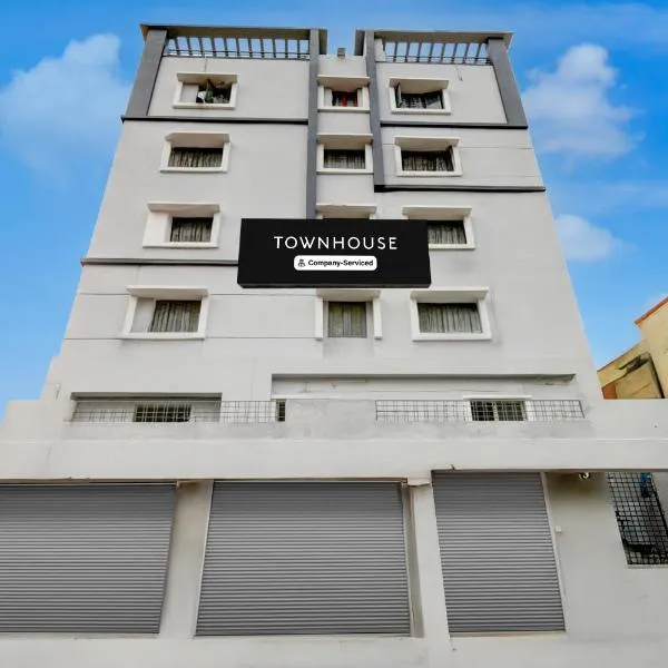 Super Townhouse Vanasthalipuram Near Deer National Park, hotel v destinaci Surūrnagar