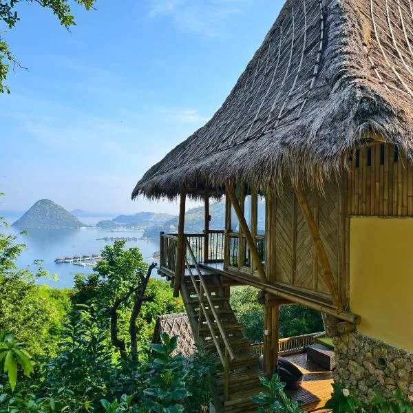 Elang Hillside Bamboo Villas, hotel in Labuan Bajo