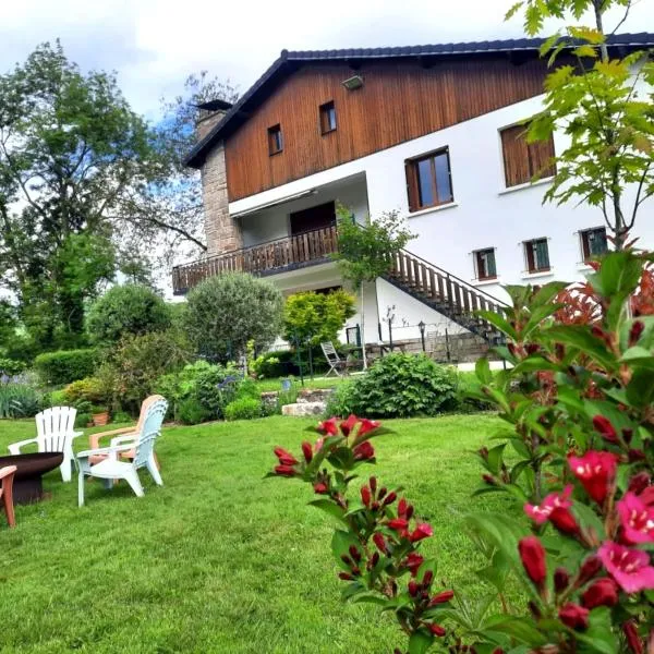 Le Jardin de Moulis, Saint Girons, Ariège, Pyrénées,, hotel v destinaci Moulis