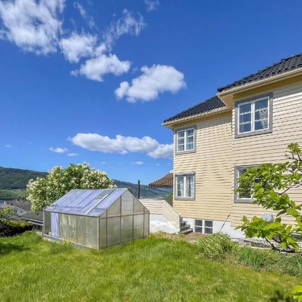 Lovely Apartment In Lillehammer, hotel in Lillehammer
