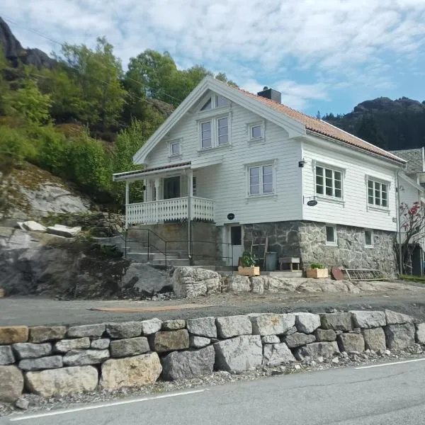 Jøssingfjord Gjestehus og Overnatting, hotel v destinaci Sokndal