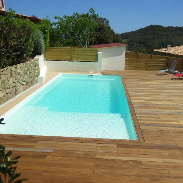 La Villa, hotel v destinácii Favone
