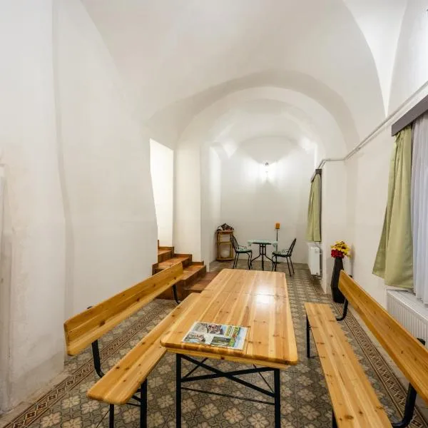 Bezauberndes Gästehaus in Satov, hotel v destinaci Šatov