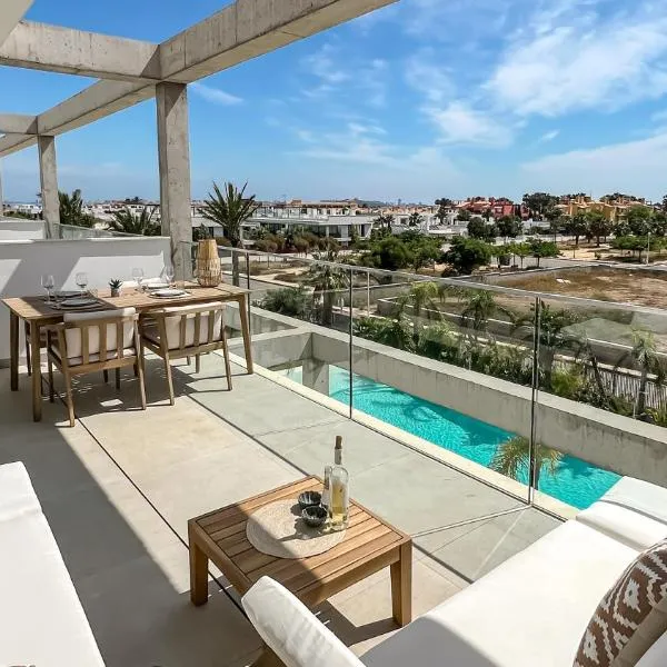 La Luz de Cristal spacious and comfortable new-build apartment with large terrace, Hotel in Mar de Cristal
