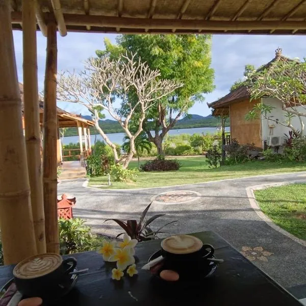 Pasir Putih Cottage - Menjangan, hotel v destinaci Banyuwedang