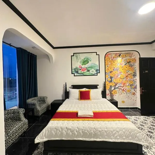 Phú Gia Hotel 113 Nguyễn Thị Thập, hotel in Ho Chi Minh City