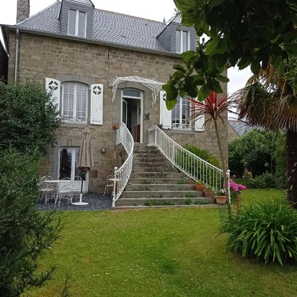 Cancale - Dans le Bourg, hotel a Cancale