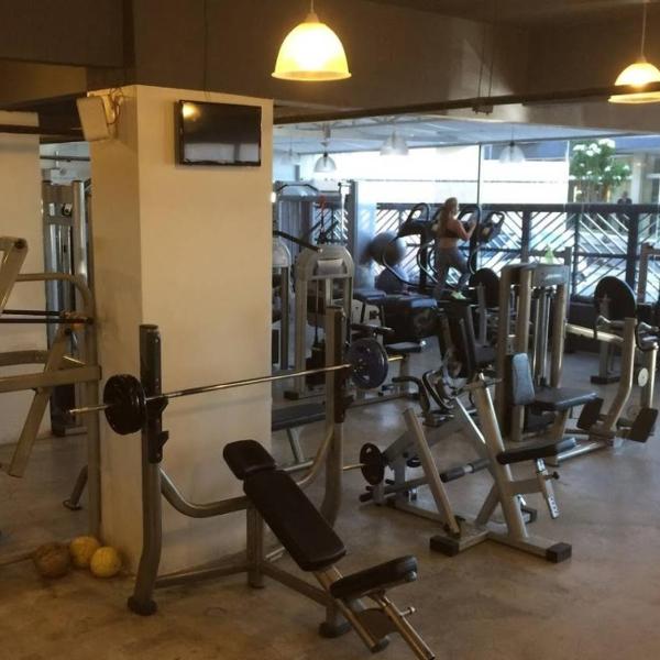 Lindo Studio Completo na Ondina, Cozinha, Wifi, Netflix, Piscina, Circuito do Carnaval, Próximo à praia - Foto 3