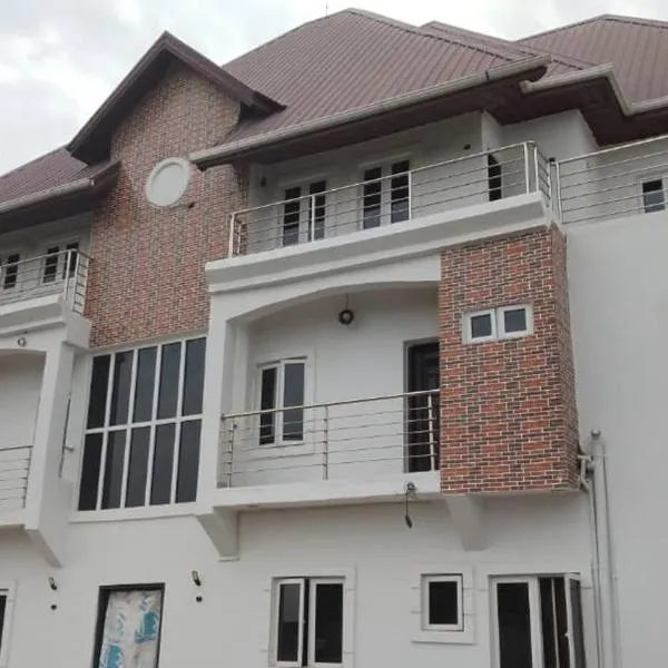 Greenford House Short Stay Owerri, hotel u gradu 'Naze'