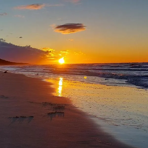 Domek na wiejskiej 5, hotelli kohteessa Lubiatowo