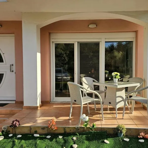 JASMINE HOUSE Potos, hotel en Potos