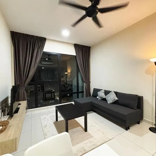 Mid Valley Mosaic Southkey JB 2-6pax Netflix, hotel in Johor Bahru