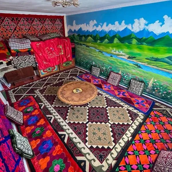 Ay-Rus Guest house Salt Lake, hotel in Malovodnoye