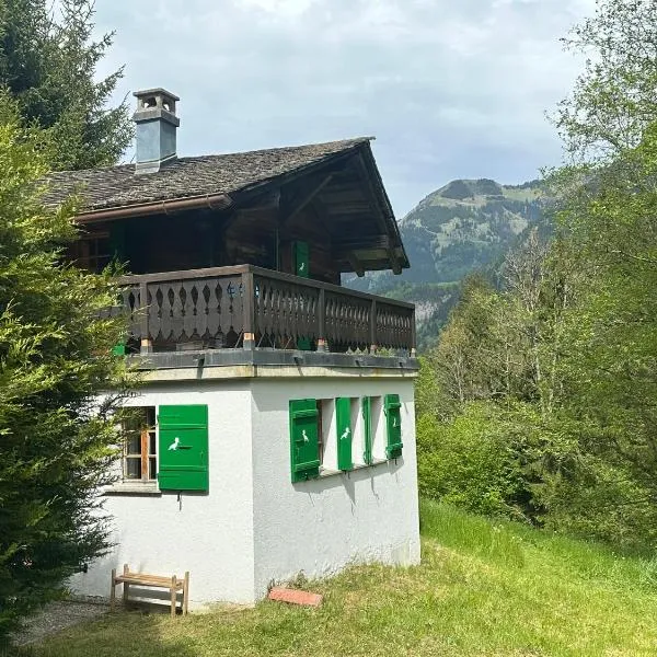 Cozy little chalet in a perfect location!, hotel v destinaci Champéry