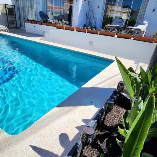 Casa Las Mariposas B&B, hotel v destinaci San Fulgencio