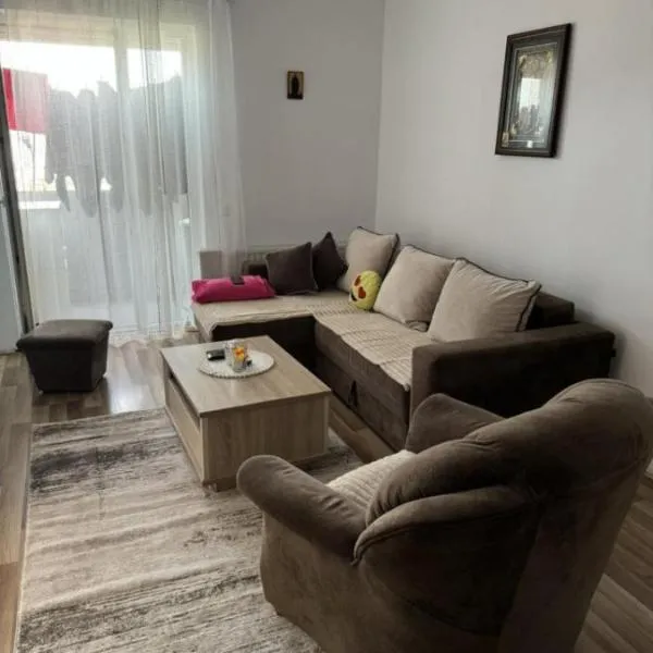 Nikolas apartment, hotel in Mitrovicë