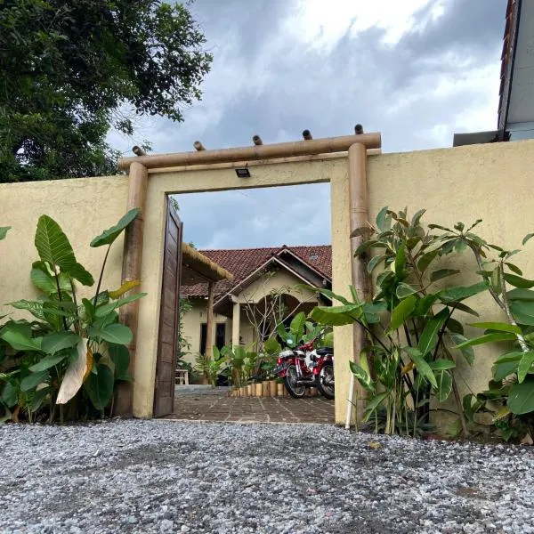 Social Ducks Hostel Borobudur, hotel in Borobudur
