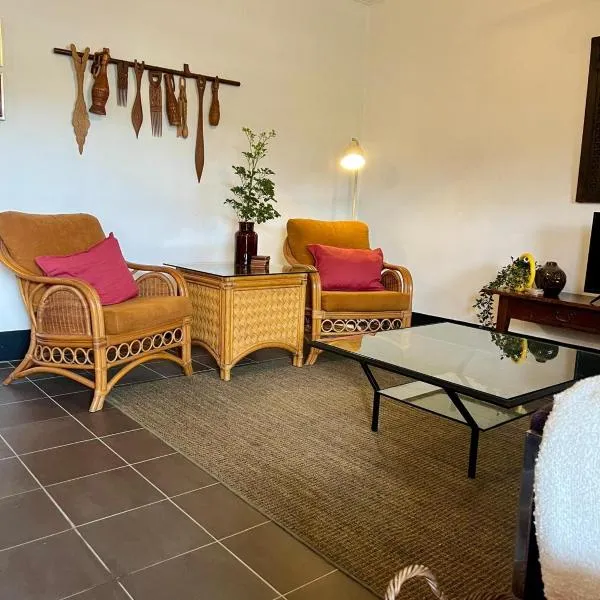 Klein-kronenburg Bakkershuisje, hotel in Paramaribo