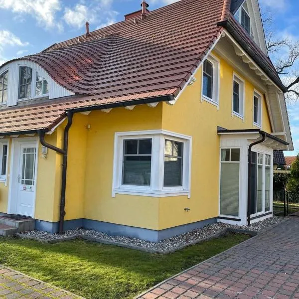 STRANDROSE - 300m zum Strand - Kamin - Sauna, hotel v destinácii Zingst