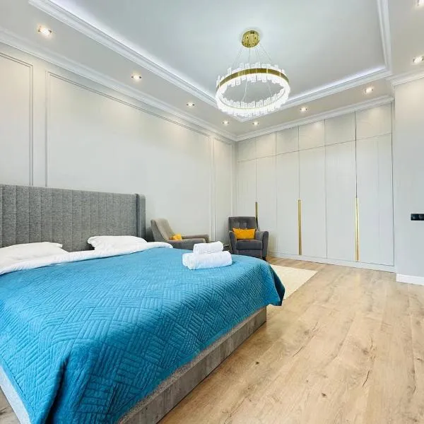 Grand Turan 1 and 2 Room Apartments, ξενοδοχείο σε Astana
