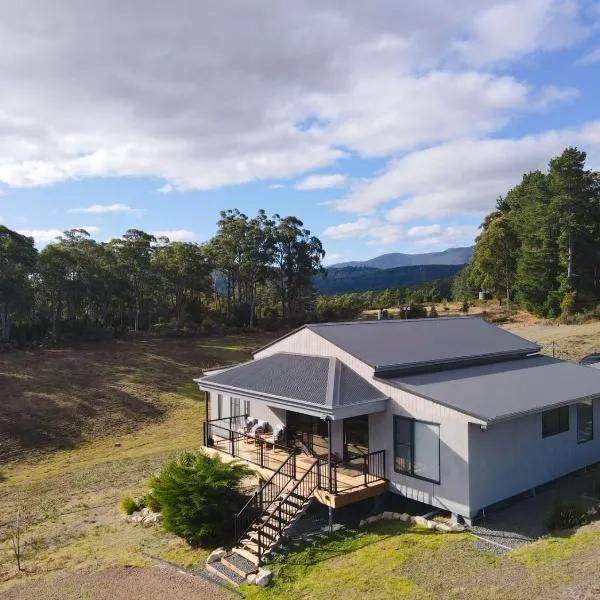 Huon Heights Hideaway at Cygnet Coast, hotel di Cradoc