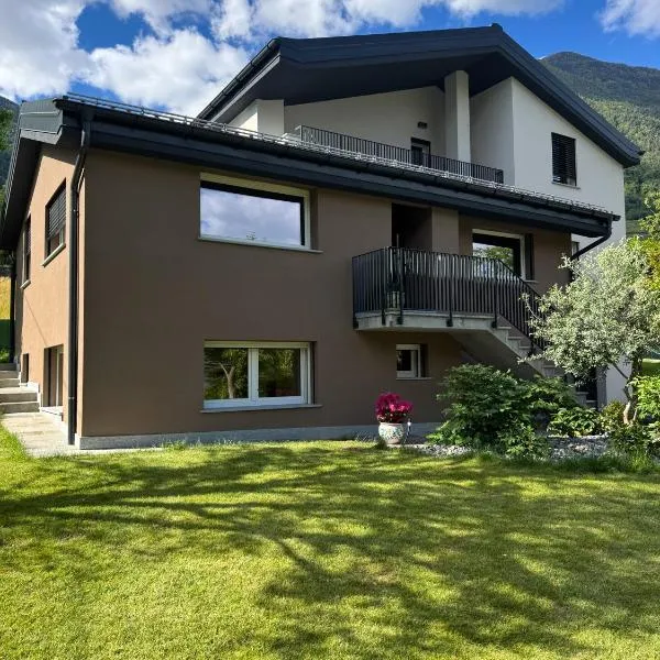 Enrichetta Apartment, hotel in Castione Andevenno