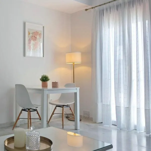 Living Sevilla & Parking gratis, готель у Севільї