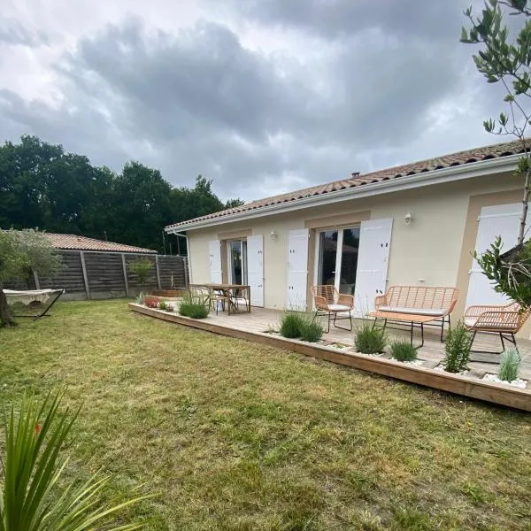 Villa on Arcachon Bay, hotel v destinácii Audenge