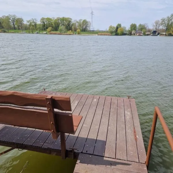 Félholdas Pagony Tass A apartman, hotel v destinaci Tass