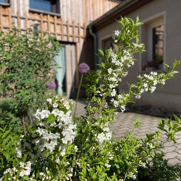Kochstedter Wohnstuben - Wohnen mit Naturbaustoffen in der Bauhausstadt Dessau, hotel em Dessau