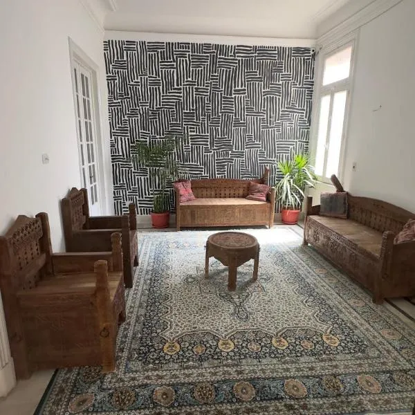 House of Dragon Private bedroom for men only Valar Morghulis, hotel v destinaci Alexandria