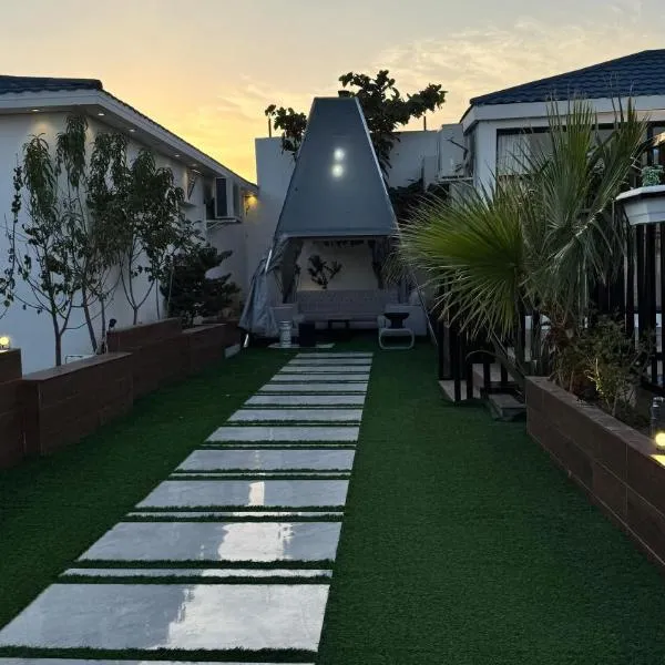 فيلا ايمان مسبح وحوش وجلسات خارجيه مع ملعب كرة قدم, hotel v destinaci Táif