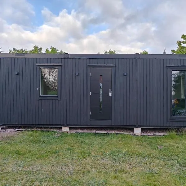 Lakefront cabin on Skåne's largest island, hotel in Ivö