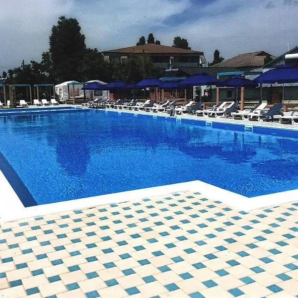 Mikron, hotel v destinaci Zatoka