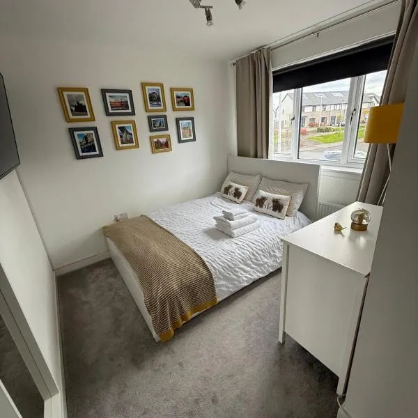 Double Bedroom With Dedicated Private Bathroom, khách sạn ở Edinburgh