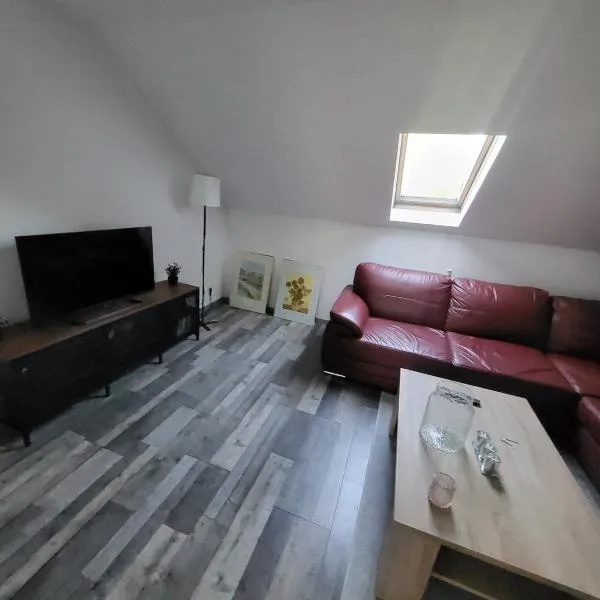 Ferienwohnung Monteurzimmer, hotel v destinaci Eppelborn