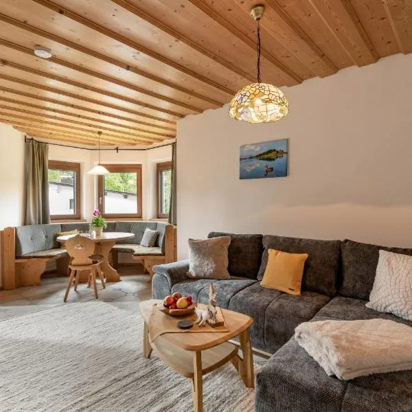 Haus Alexandra, hotel in Ellmau