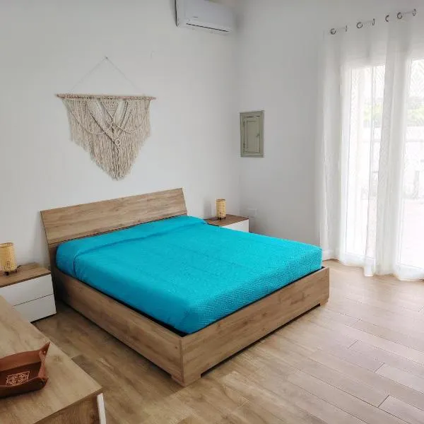 Pastello Bianco Apartments, hotel in Cocumola