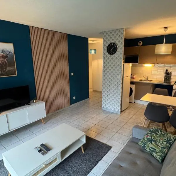 F3 proche Deauville Piscine – hotel w mieście Touques