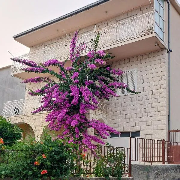 Podstrana Sea View Apartments, hotel a Podstrana