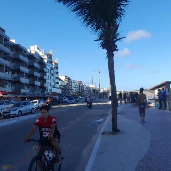 Lindo apartamento de frente a praia do forte cabo frio, hotel em Cabo Frio