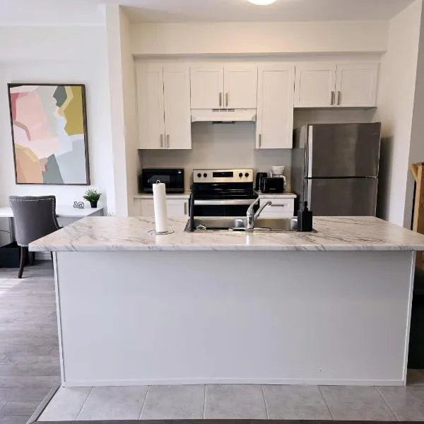 Cozy Home Close to Blue Mountain and Collingwood, hotel in Shelburne