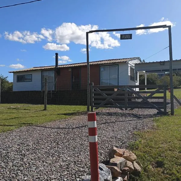 Runa, Marcos de los Reyes villa serrana, hotel v mestu Minas